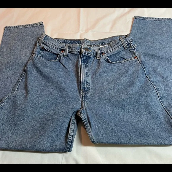 Vintage Levi 550 Relaxed Fit Jeans, Size 34x 30 - Picture 5 of 8